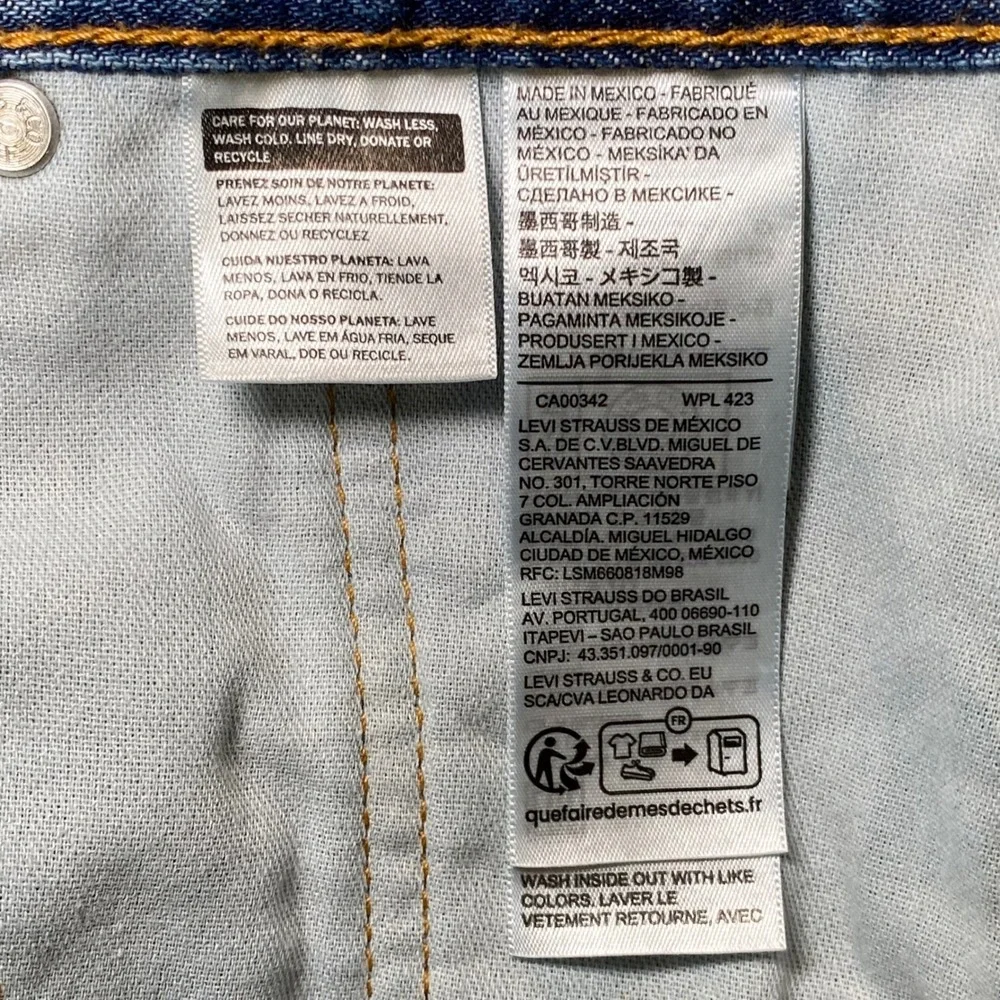 Levis 550 Mens Jeans 46x30 Relaxed Fit Medium Wash Blue Denim Straight Leg